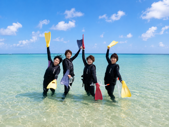 浅瀬グループ-フィンポーズ-別カット-宮古島-シュノーケリング-マリン体験-ビーチ-280