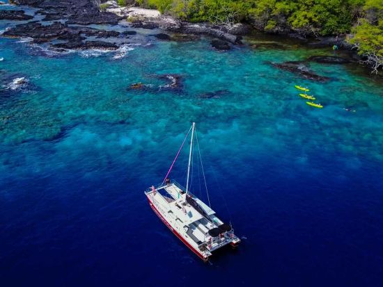 ハワイ島 ケアラケクア湾　シュノーリングツアー　キャプテン・クック記念碑周辺の海を満喫＜朝食・昼食付き／英語ガイド＞