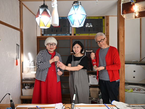 新上五島町・ものづくり体験｜旅の思い出を形に。五島のシンボル「椿」のステンドグラス制作体験 ＜約2時間／新上五島町＞ by 葉ぐるま堂の写真3