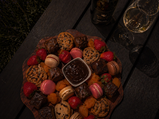 TWILIGHT-STARS-AND-WINE-DESERT-APPELLATION-WINE-TOURS