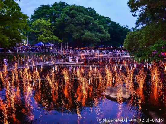 【10月15日限定】咸安（ハマン）落火ノリ＆釜山観光ツアー 甘川文化村＋アクヤン生態公園＋咸安末伊山古墳群＋無尽亭＜昼食付／日本語ガイド付／釜山発着＞