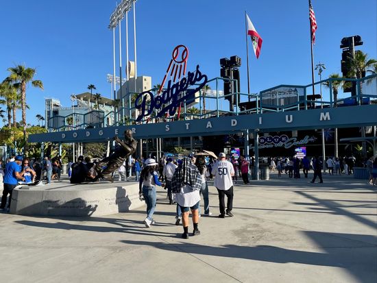 LA-Dodgers-Dodger-Stadium-New3