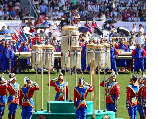 【2026年7月11日限定】ナーダム祭り観覧 日帰りツアー　開会式＆3つの競技観戦＜混載／日本語ガイド／ウランバートル発＞