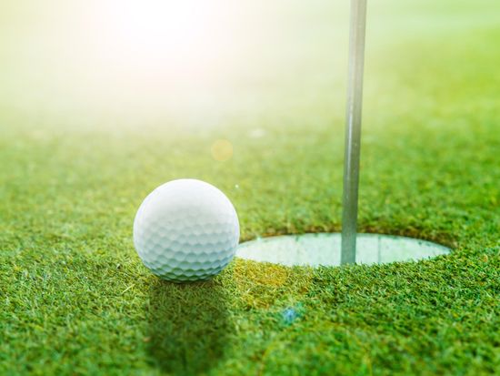 Generic_Golf_pixta_85793989_M
