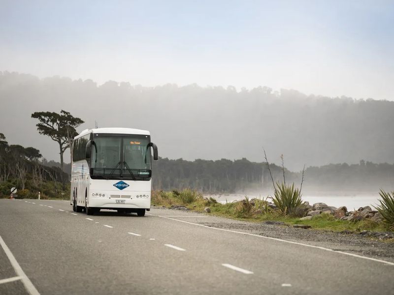 440932-gray-line-coach-on-west-coast-road-web-version-1280px
