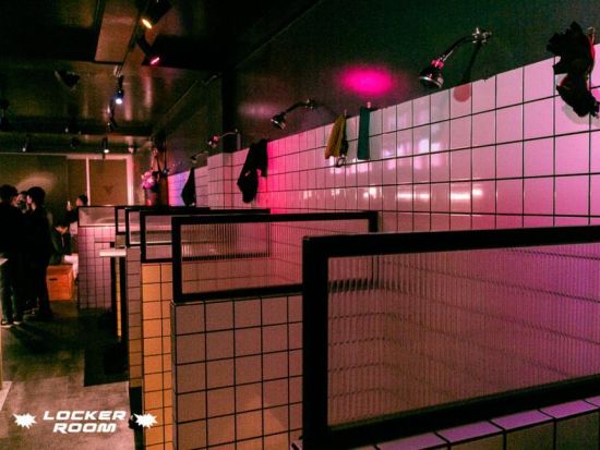 台北ナイトライフ体験！SNS話題の「ロッカールーム（Locker Room）」で刺激的なマッチョ＆クイーンショーを満喫＜西門町エリア＞