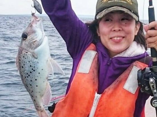 手ぶらでちょっと変わった船釣り体験！期間限定・時間延長オモック半日コース ロックフィッシュを狙おう！15歳から参加可能＜笠利町＞ by サラサの写真2