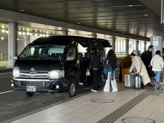 新千歳空港出発札幌市内行ハイヤー＜コンシェルジュ到着口お迎え＞の写真3