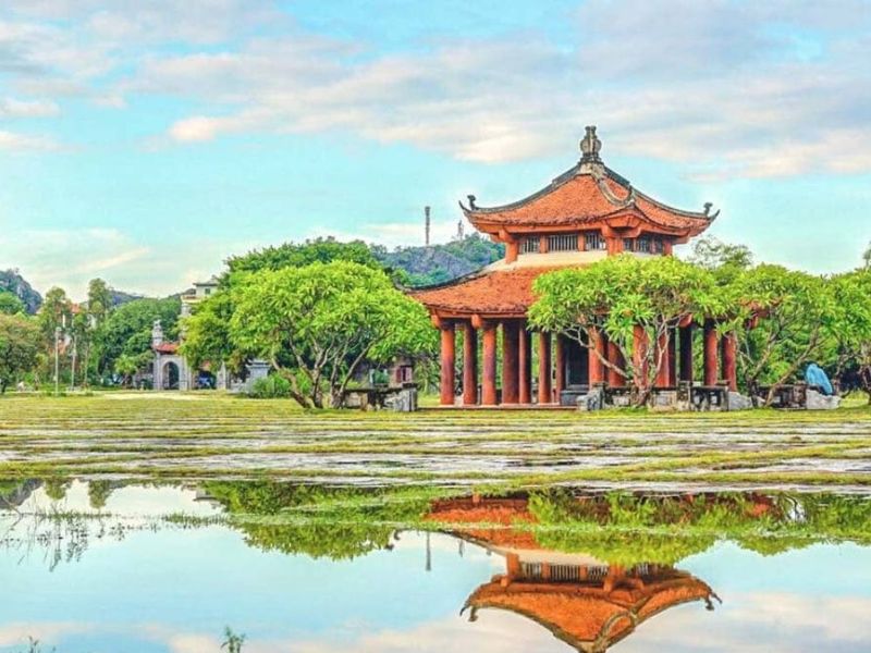 Hoa-Lu-Ninh-Binh-ancient-capital-2