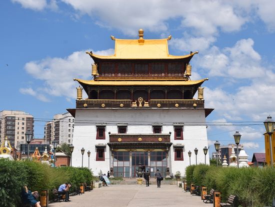 Mongolia_Gandantegchinlen Monastery_pixta_92394201