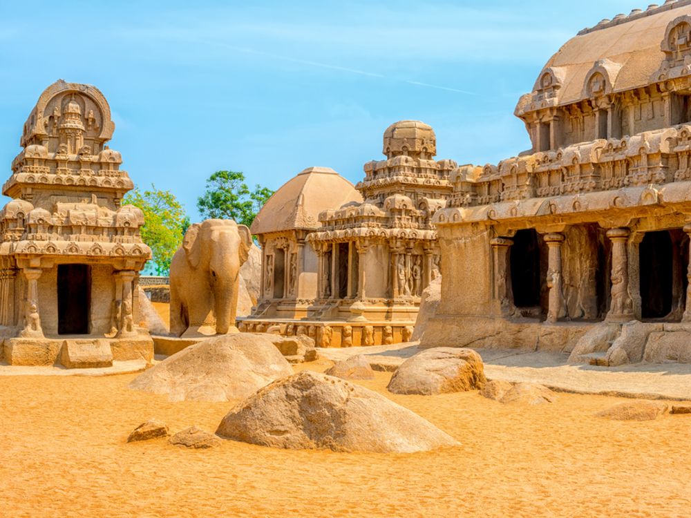 India_Mahabalipuram_World Heritage Coast Temple_shutterstock_409958836
