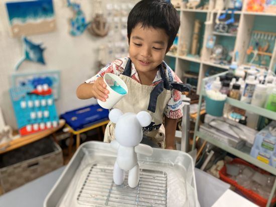 ベアアート体験 S・M・Lサイズ選択可！カラフルなベアフィギュア制作 世界にひとつのアート作品作り＜約1時間／石垣市／3歳～＞