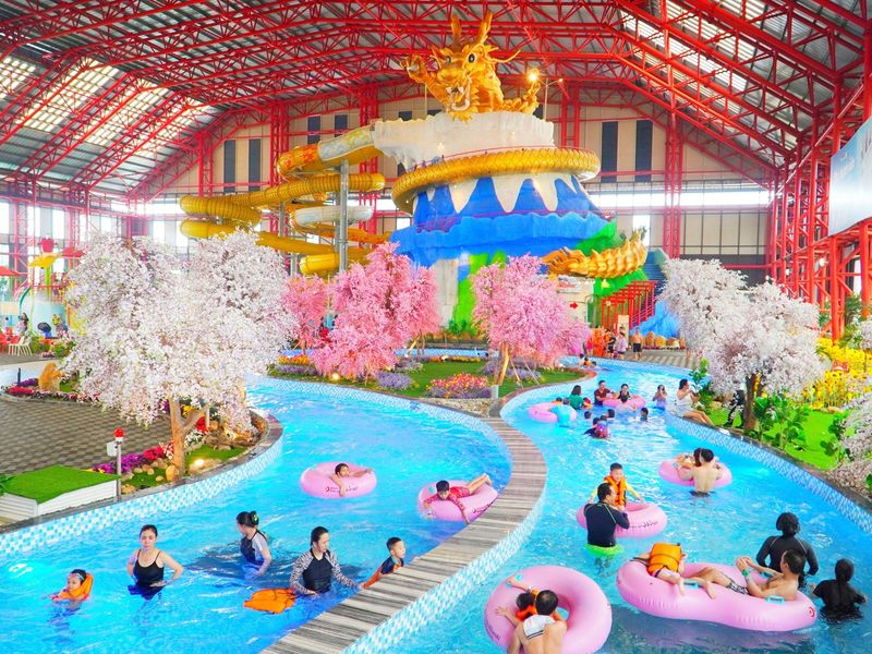 Mikazuki Water Park 365 9