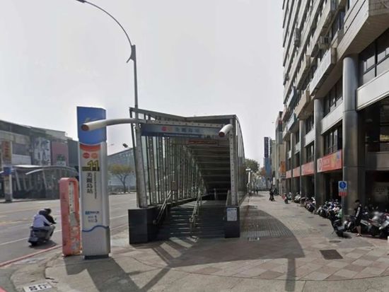 墾丁日帰り観光ツアー　国立海洋生物博物館＋砂島貝殻砂展示館＋鵝鑾鼻公園＋龍磐公園を巡る＜混載／日本語ガイド／高雄発＞の写真3