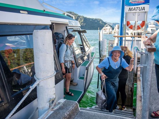 Mailboat Cruise Passengers2