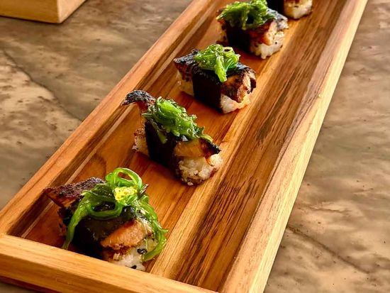 sushi_sunset_hamachi_musubi