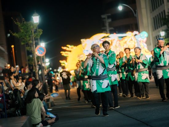 青森ねぶた祭プレミアム観覧席2026　ねぶた祭を特別な空間で満喫＜8月2日～6日／2名席・4名席・VIP席＞