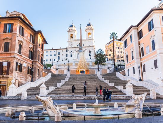 Italy_Rome_Piazza di Spagna_pixta_36832896_XL