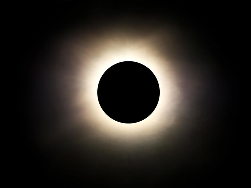 Generic_Eclipse_AdobeStock_590954086