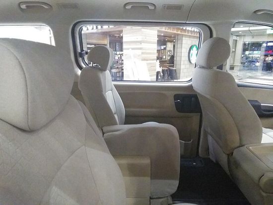 6pax Like a Local Travel3225-inside