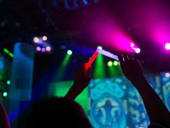 Music_Concert_pixta_24649113_M