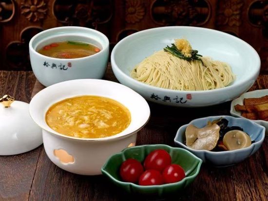 【クルーズ寄港地ツアー】上海宝山港発！上海1日グルメツアー：カニみそラーメン×豫園点心×タピオカミルクティー