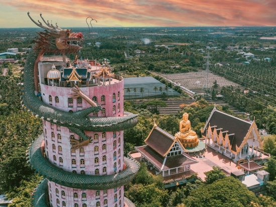 Wat Samphran05
