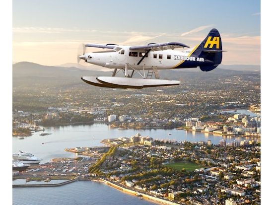 ビクトリア水上飛行フライト体験　サーニッチ入り江や海岸線の空中ビューを満喫＜35分＞