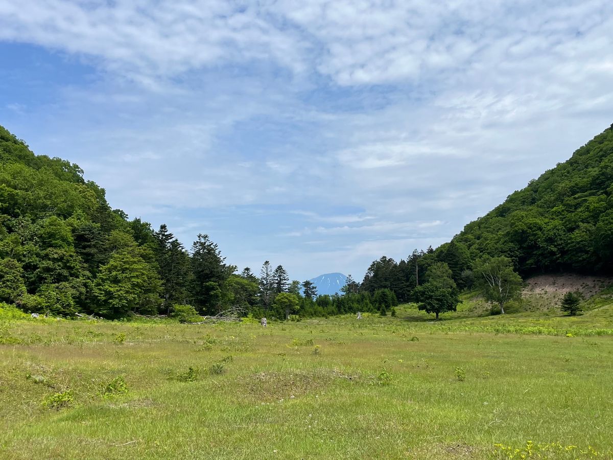 洞爺湖中島トレッキングプライベートツアー ボートで洞爺湖に浮かぶ 