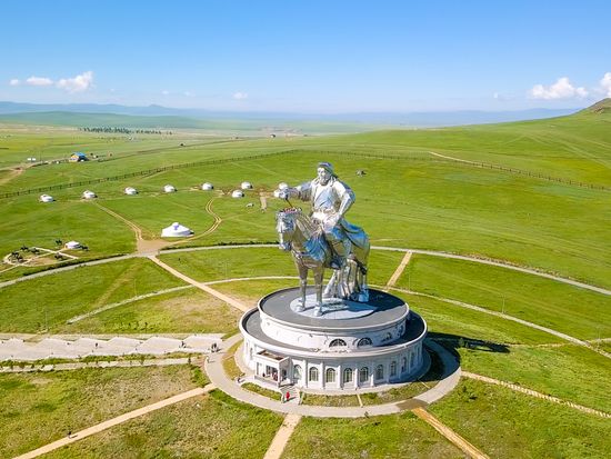 Mongolia_Ulaanbaatar_Genghis Khan Statue_shutterstock_1229637994