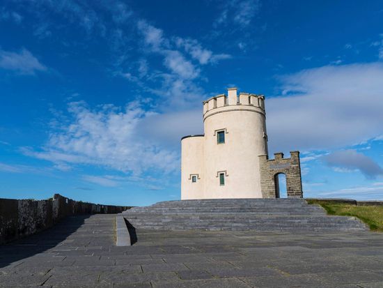 O'Briens Tower at the Cliffs of Moher © Mark Flagler