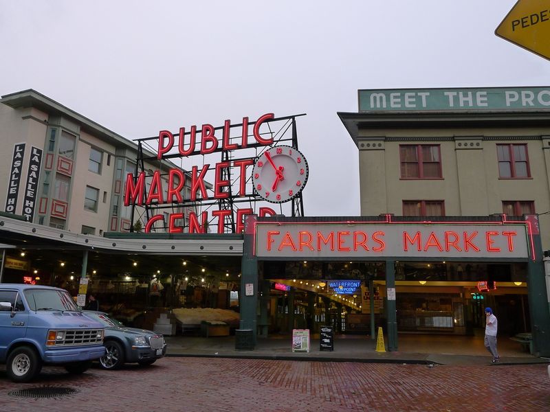 USA_Seattle_Pike Place Market_pixta_6065041_M