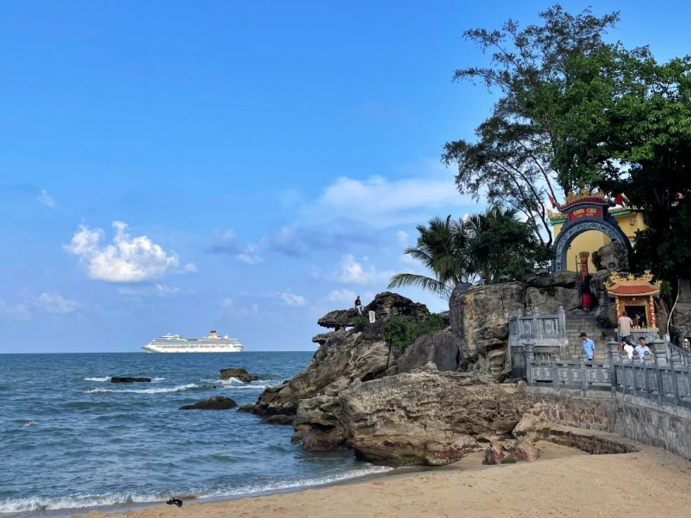 Dinh Cau Shrine