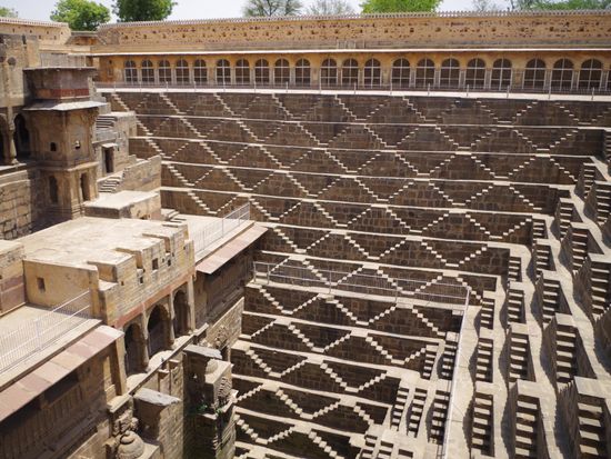 India_Jaipur_Chand Baori_pixta_13333881_M