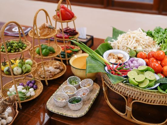 タイ料理教室　市場で食材選び＋パッタイなど人気のタイ料理レッスン＜バンコク／英語スタッフ／グループレッスン＞
