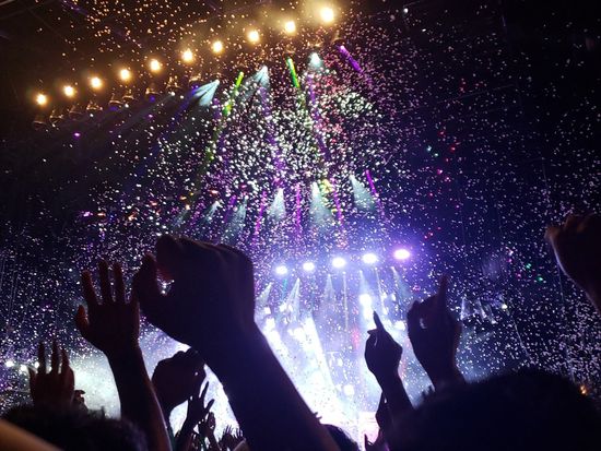 Music_Concert_pixta_57582164_M