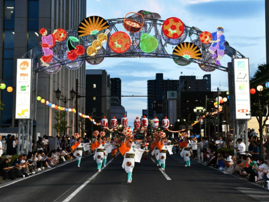 山形花笠まつり2026観賞＆参加ツアー 浴衣姿で踊り手体験と華やかなパレードを満喫＜桟敷席観覧／山形発着＞