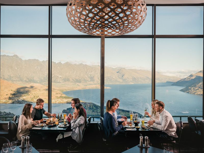 SQ_Stratosfare Restaurant & Bar_Dining_resize