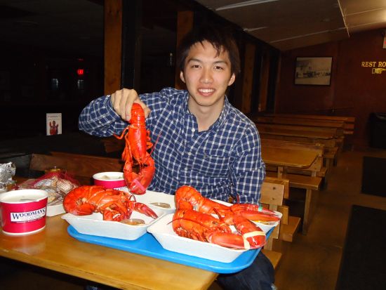 ボストン・デラックスロブスターディナーツアー　地元沖でその日に捕れるおすすめロブスター店へご案内 夜景ミニドライブ付き＜日本語ガイド／往復送迎＞
