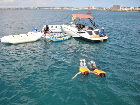 熱帯魚＆サンゴ礁シュノーケル ボートで楽々移動♪ 沖縄の海を存分に楽しむ＜1～2時間／沖縄本島＞