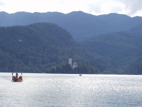 sightseeing bled bled lake and cerkev marijinega vnebovzetja