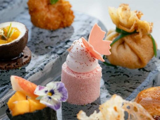 Le 188° レストラン＆ラウンジ☆食事券＆事前予約サービス ＜アフタヌーンティー＞*ハーバー・グランド香港内