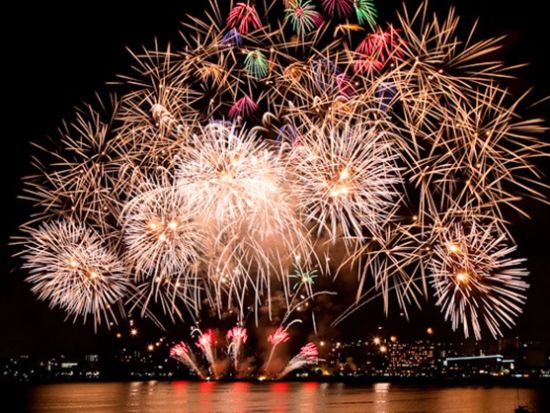 【催行確定】8月6日限定　第40回びわ湖大花火大会観賞バスツアー びわ湖大津館の特別観覧席を確保！＜京都駅八条口発着＞