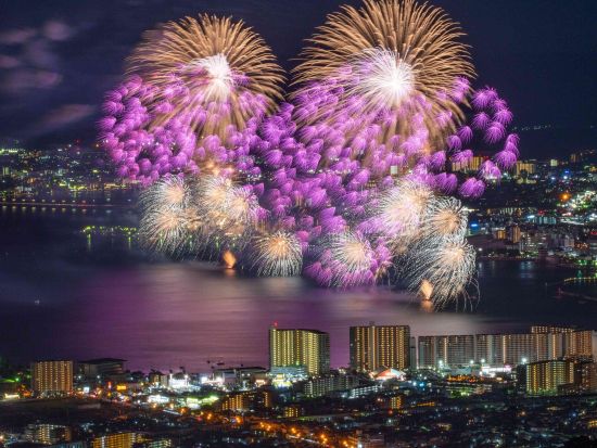 【催行確定】8月6日限定　第40回びわ湖大花火大会観賞バスツアー びわ湖大津館の特別観覧席を確保！＜京都駅八条口発着＞