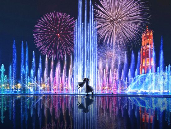 【期間限定】ハウステンボス「昼は光の王国×夜は一尺玉」九州一大花火祭 日帰りバスツアー ＜1日／博多発着＞