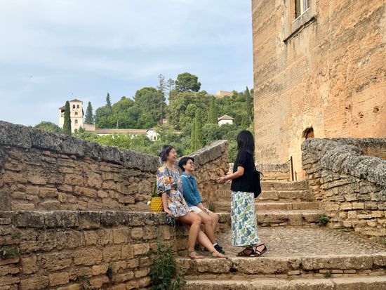 10 the-touring-pandas-granada-alhambra-guided-tour-chinese-japanese-korean