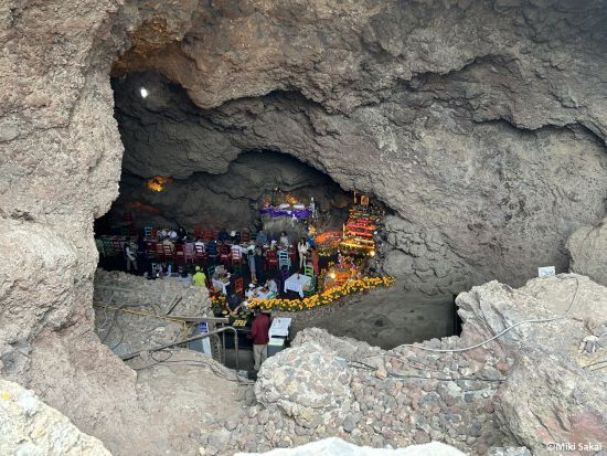 テオティワカン気球＆遺跡観光ツアー　世界遺産を空から一望！人気の洞窟レストラン「La Gruta」へご案内＜1名予約可／日本語ガイド／メキシコシティ発＞