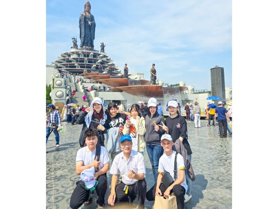 バーデン山＆クチトンネル歴史探訪ツアー　最新ロープウェイ体験＋地下迷宮＋名物グルメ ＜貸切／昼食＆夕食付き／日本語ガイド／ホーチミン発着＞