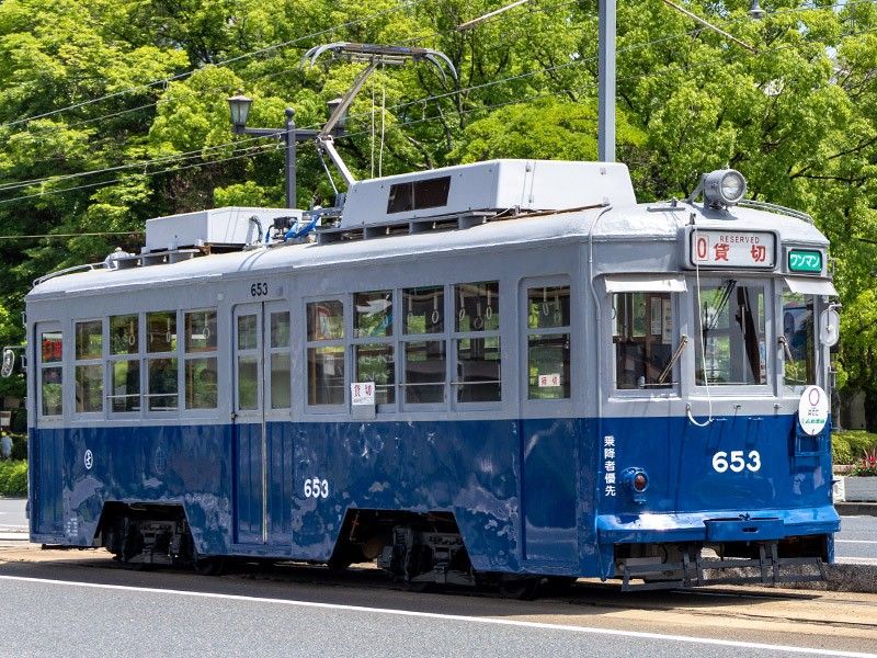 ピースループ653 被爆電車で巡る広島市内ガイドツアー タブレットを
