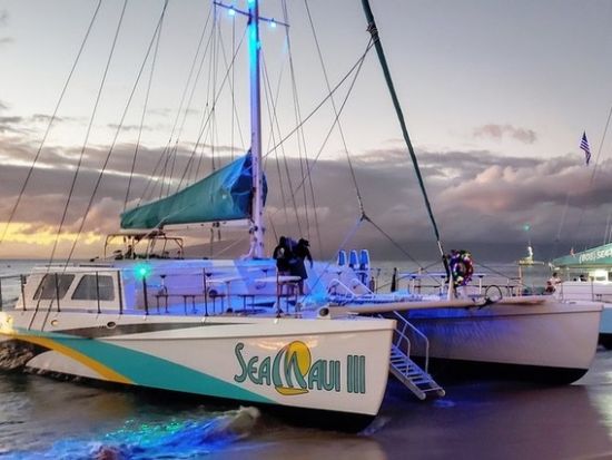 サンセットディナーセーリング 　シーマウイⅢ号　生演奏プランもご用意＜夕食ビュッフェ・飲み放題付き／カアナパリビーチ発＞by シー・マウイ